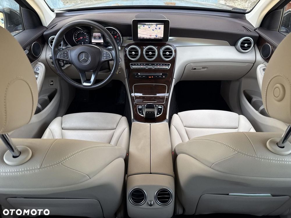 Mercedes-Benz GLC - 16