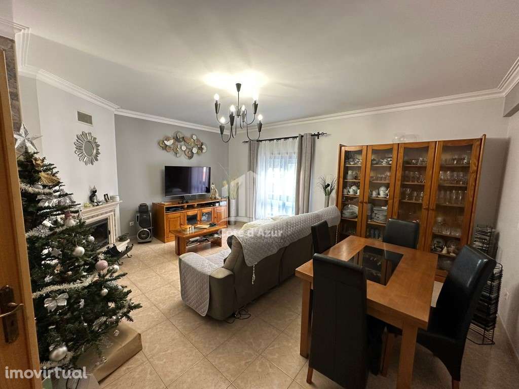 T3 com Terraço na Baixa da Banheira - Espaço, Estilo e Funcionalidade - Grande imagem: 3/25