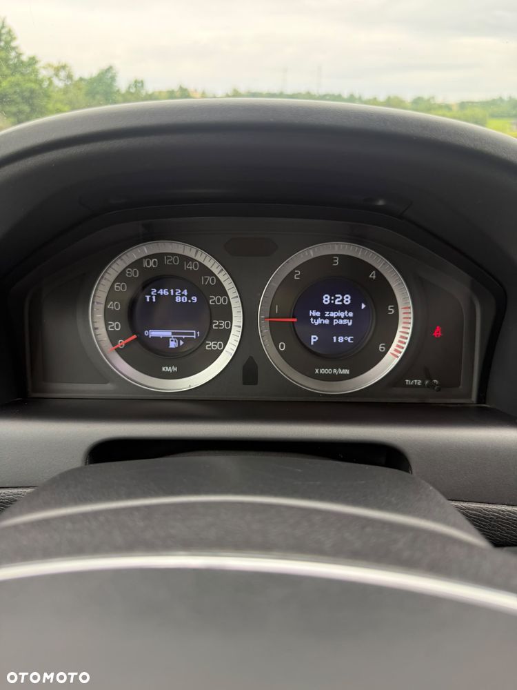Volvo XC 60 - 11