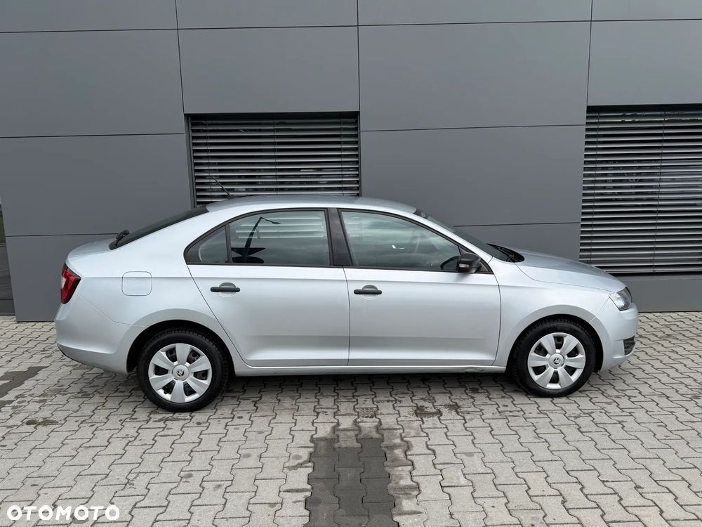 Skoda RAPID 1.6 TDI DPF Clever - 4