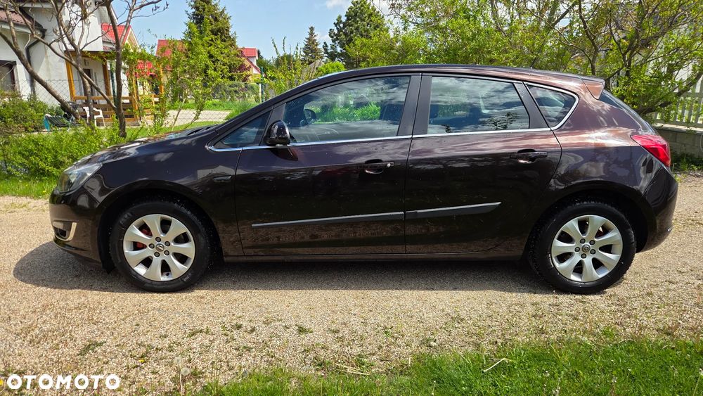 Opel Astra - 10