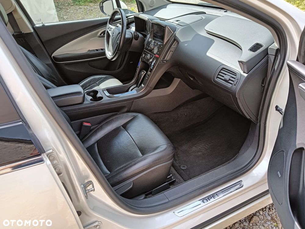 Opel Ampera - 15
