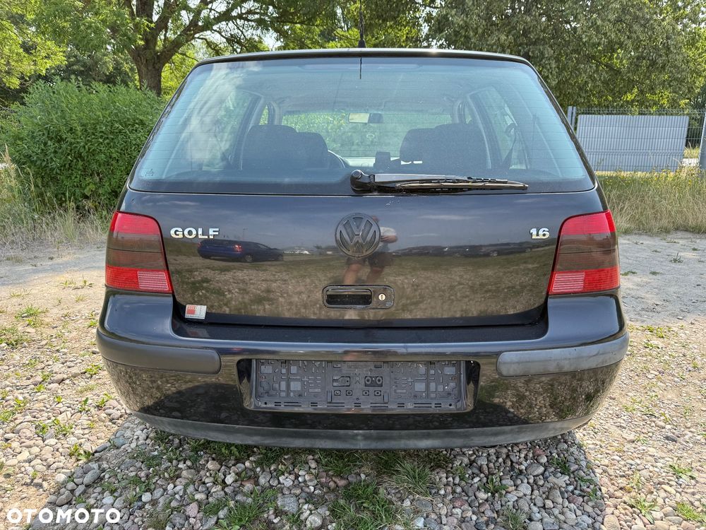 Volkswagen Golf 1.6 - 7