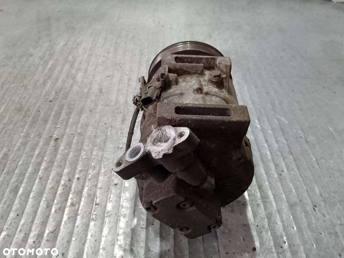 POMPA, SPRĘŻARKA KLIMATYZACJI RENAULT LAGUNA III  8200720417A 1.5 dCI - 5