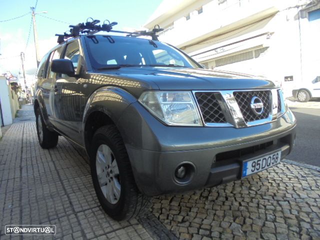 Nissan Pathfinder 2.5 dCi SE Comfort - 4