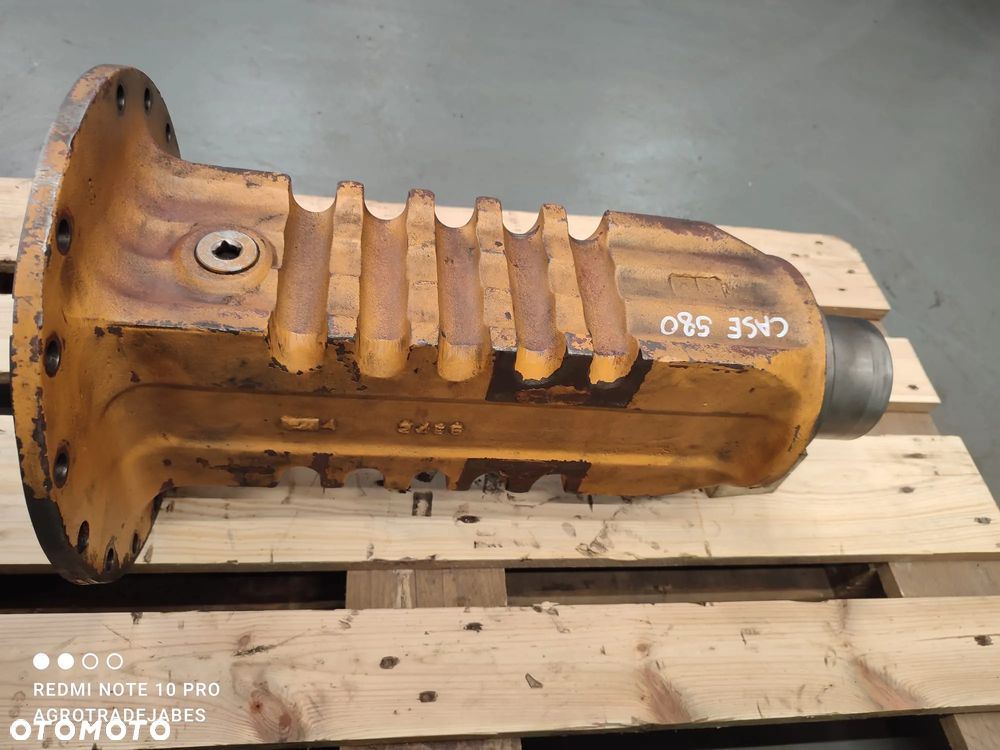 Pochwa mostu   24E6  Carraro  Case 580 SLE - 9