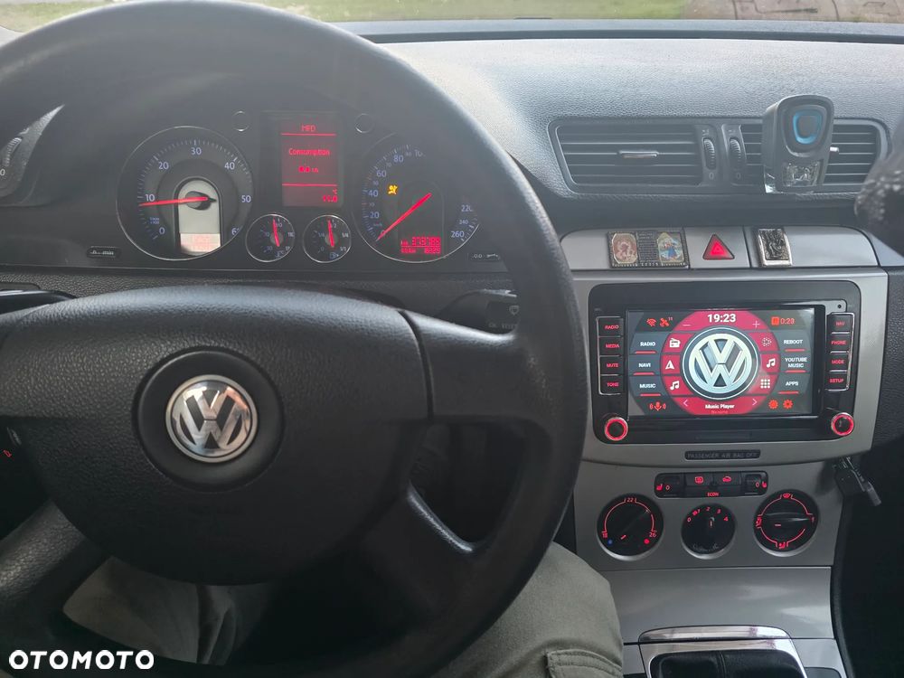 Volkswagen Passat 2.0 TDI DPF Highline - 7