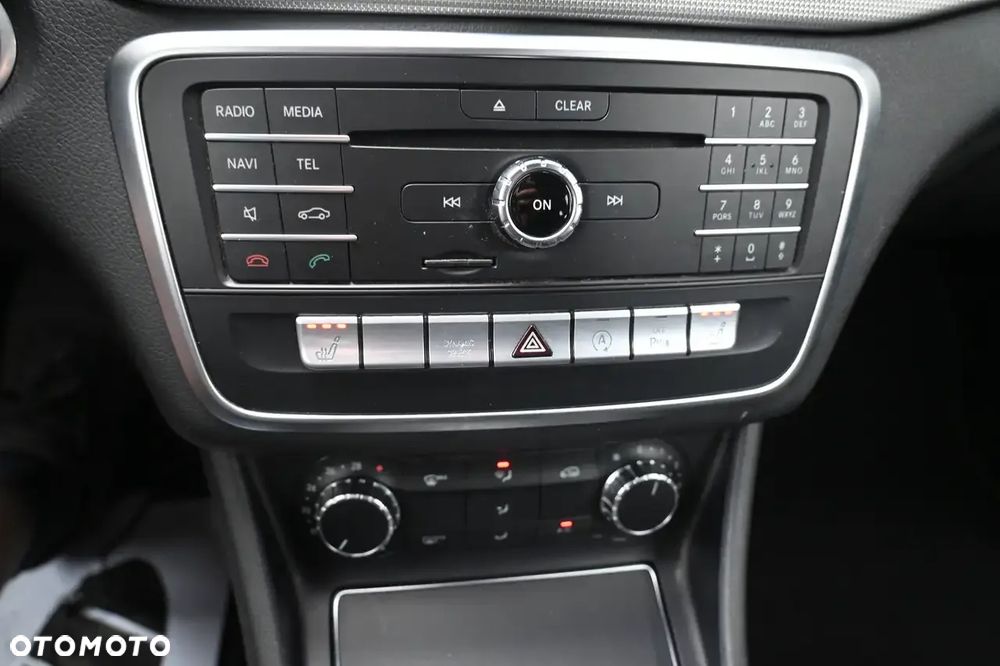 Mercedes-Benz CLA - 16