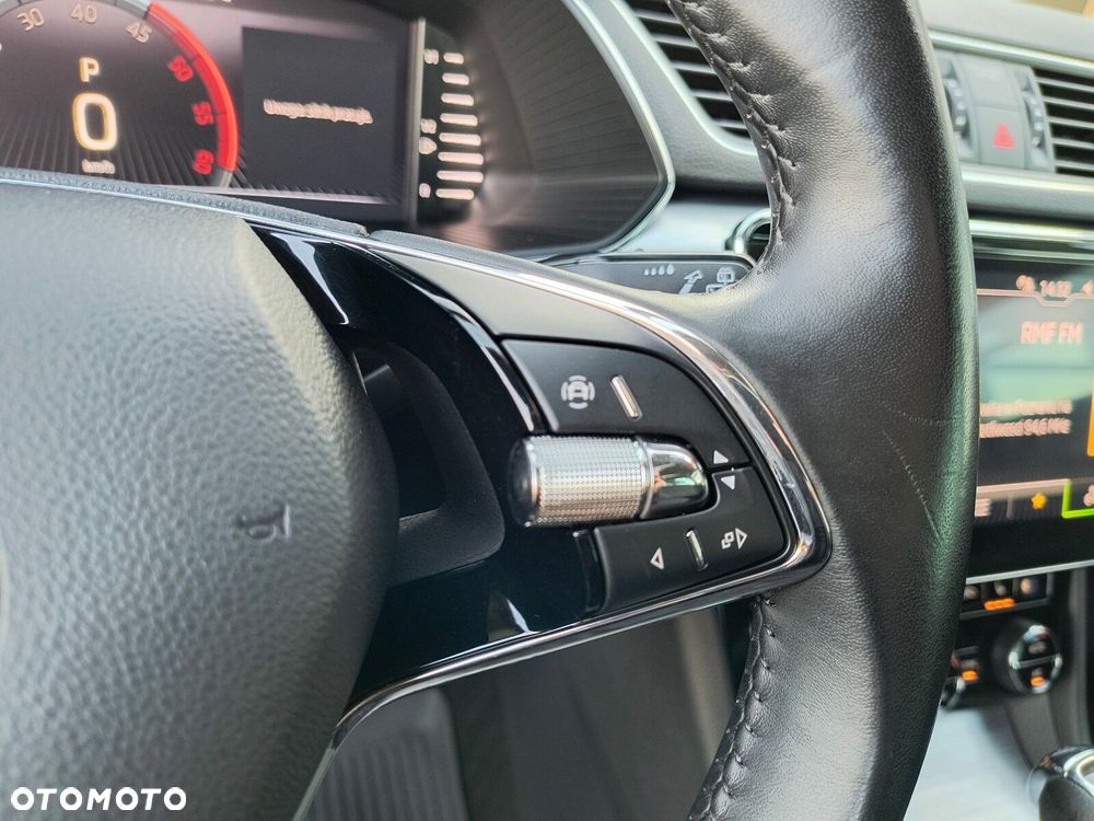 Skoda Superb 2.0 TDI SCR Ambition DSG - 20