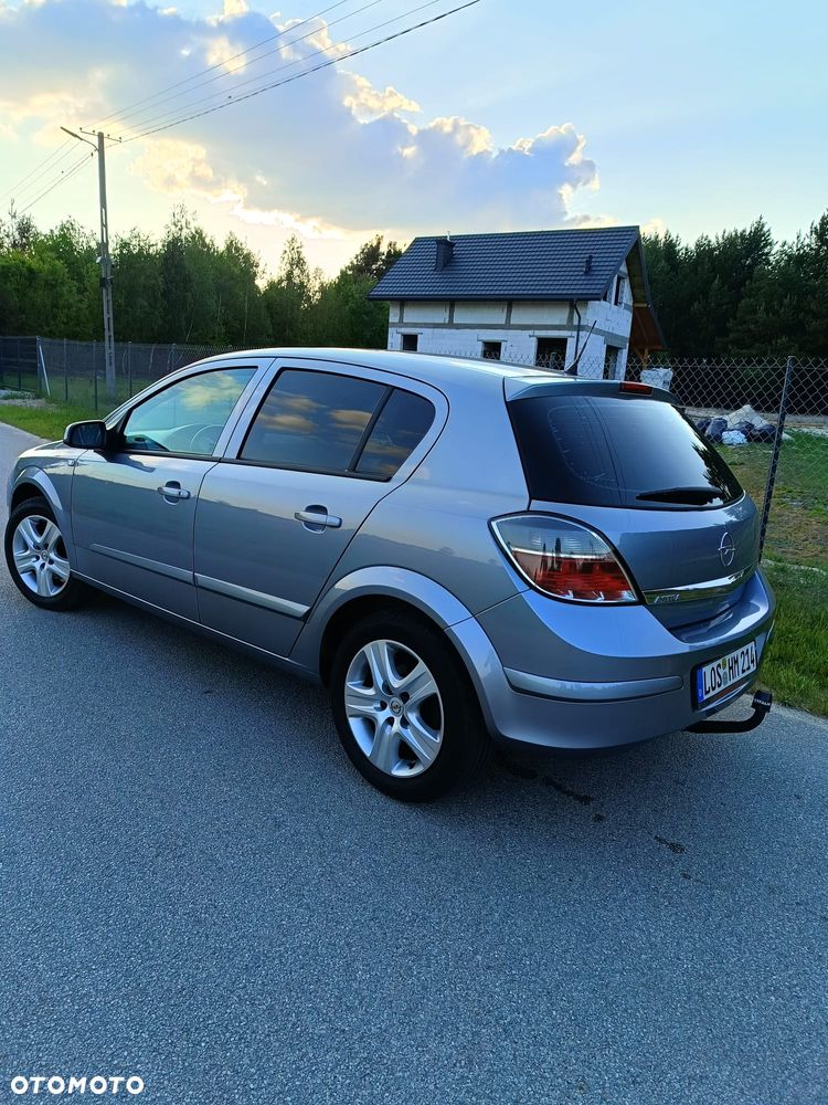 Opel Astra 1.6 Edition Sport - 8
