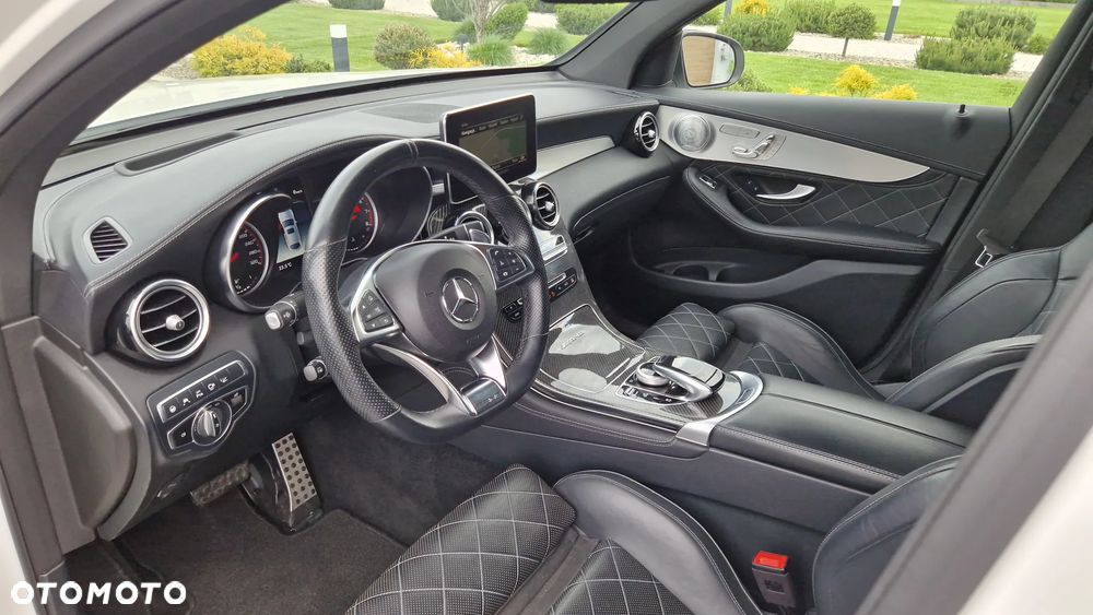 Mercedes-Benz GLC AMG 63 S 4Matic+ AMG Speedshift MCT 9G - 16