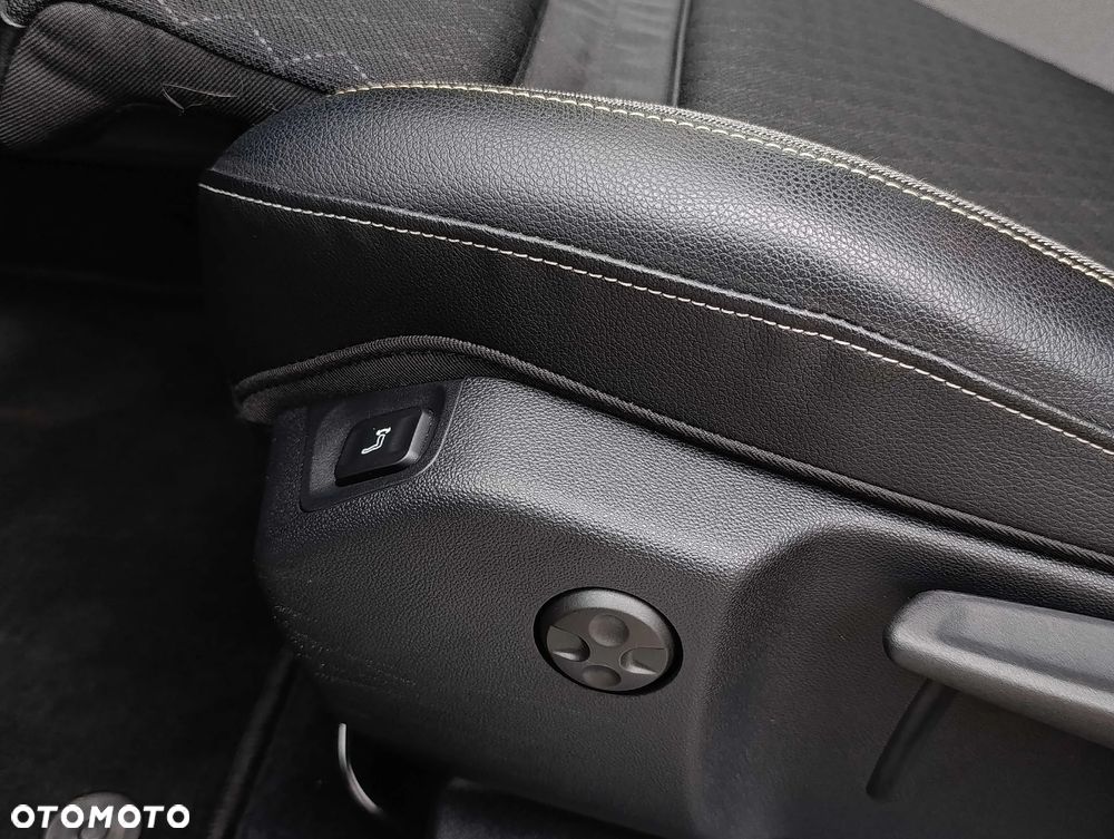 Opel Grandland X Plug-in-Hybrid4 1.6 DI Start/Stop INNOVATION - 29