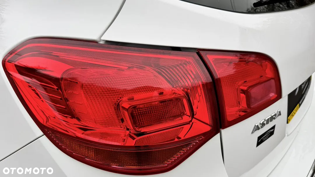 Opel Astra 1.4 Turbo Sports Tourer Innovation - 10