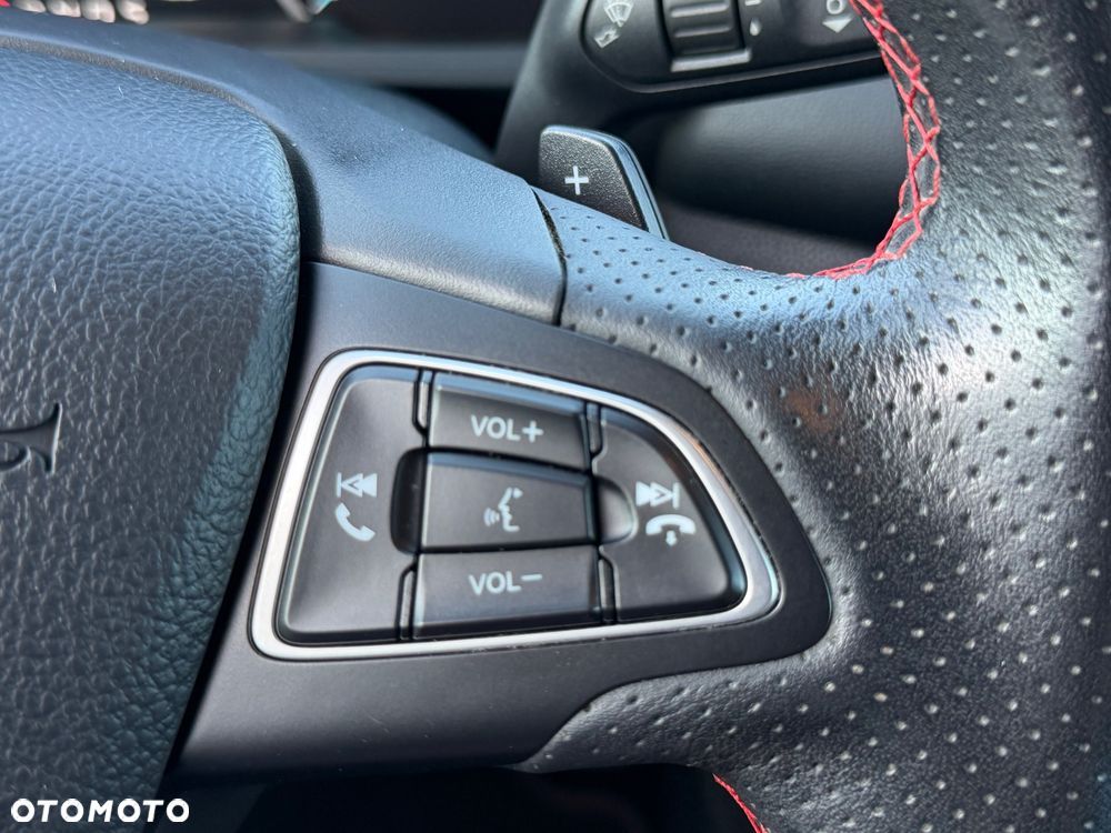 Ford EcoSport 1.0 EcoBoost ST-Line Black ASS - 39