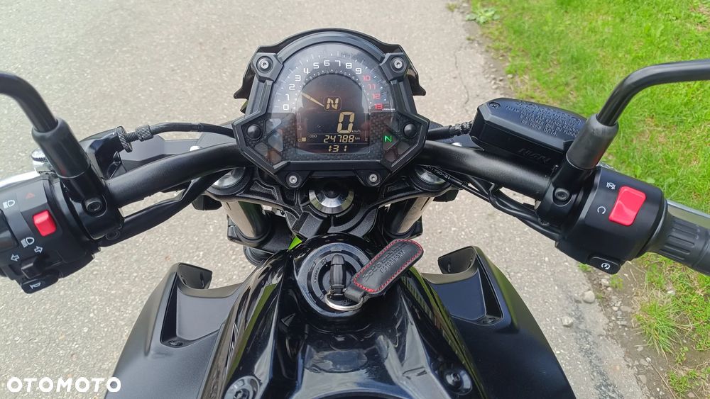 Kawasaki Z - 8