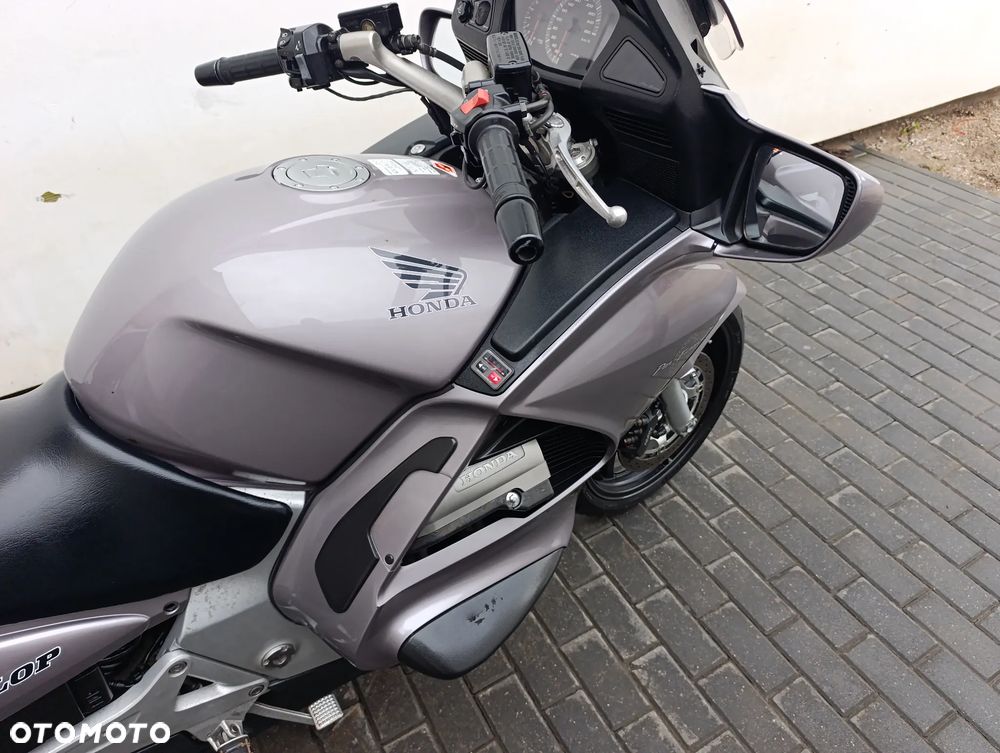 Honda ST - 29