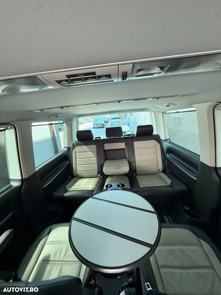 Volkswagen Multivan - 18