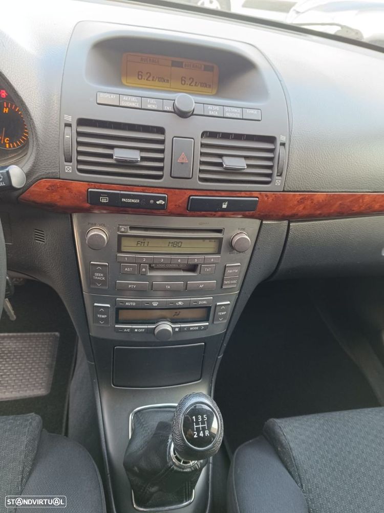 Toyota Avensis LB 2.0 D-4D Sol - 6
