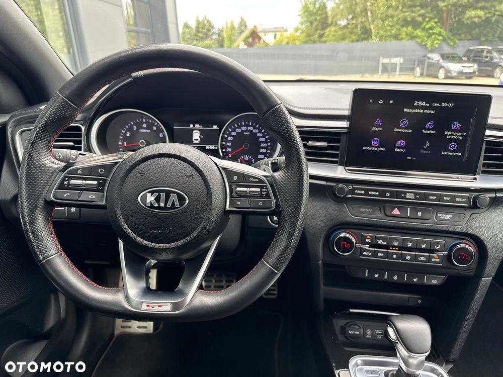 Kia ProCeed 1.6 T-GDI GT DCT - 9