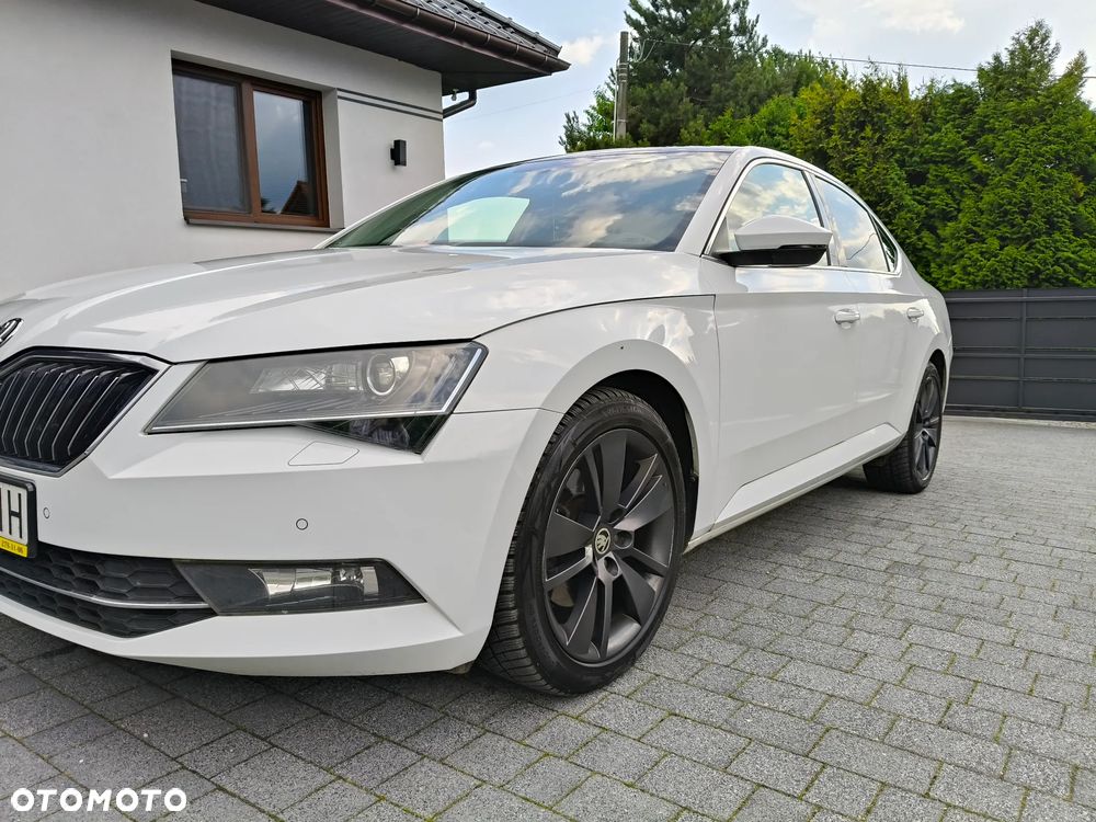 Skoda Superb 2.0 TDI Ambition DSG - 2