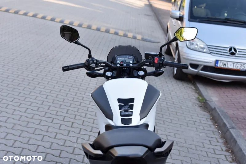Honda NC - 18