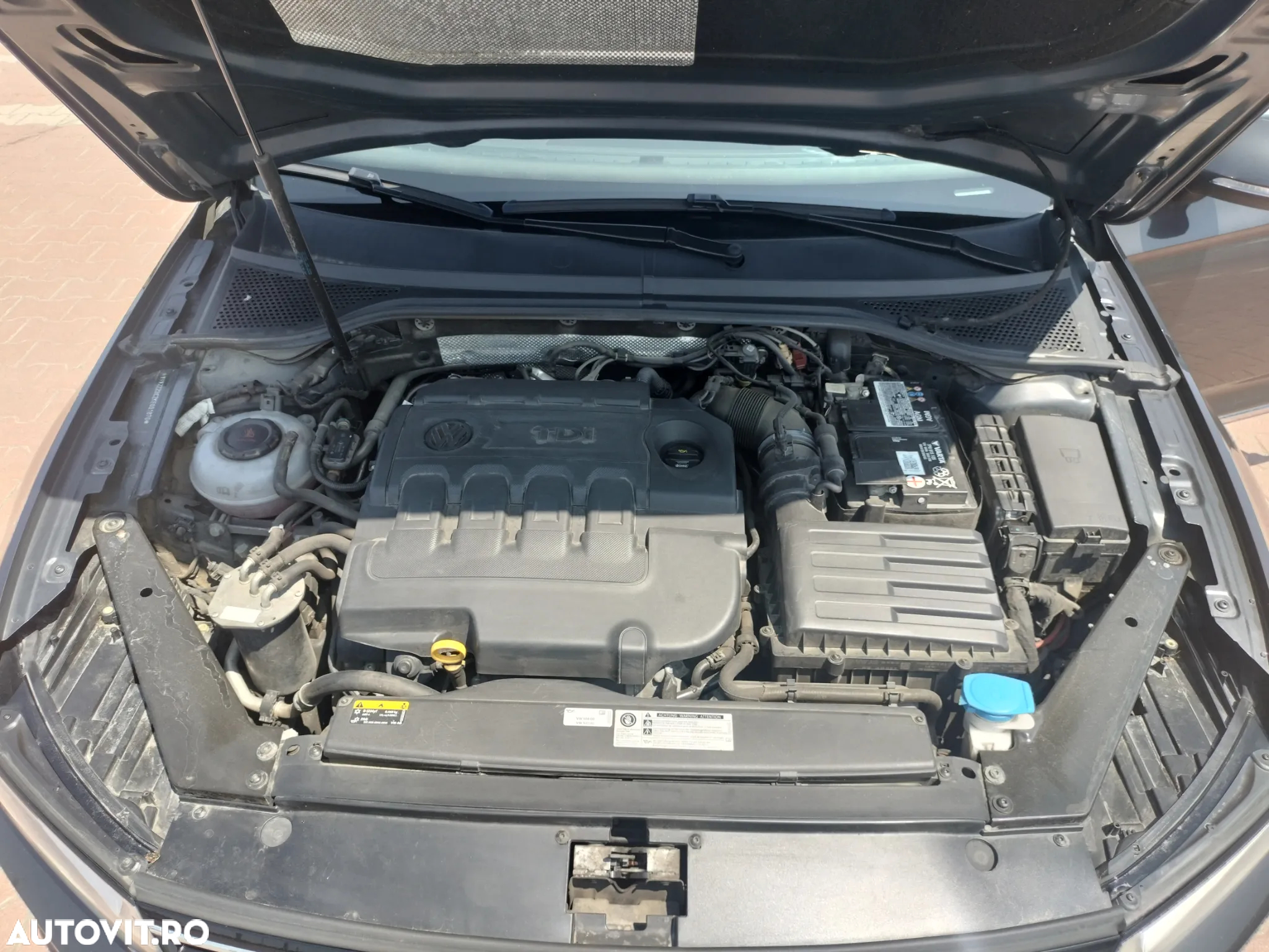 Volkswagen Passat 2.0 TDI DSG Highline - 13
