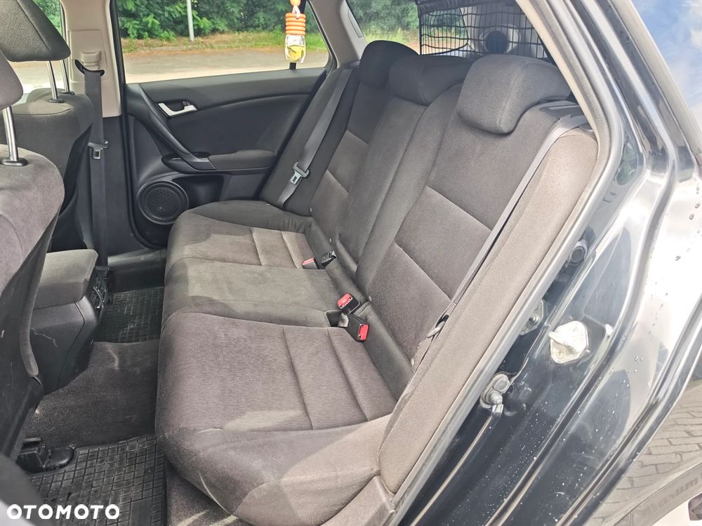 Honda Accord 2.0 Executive - 10