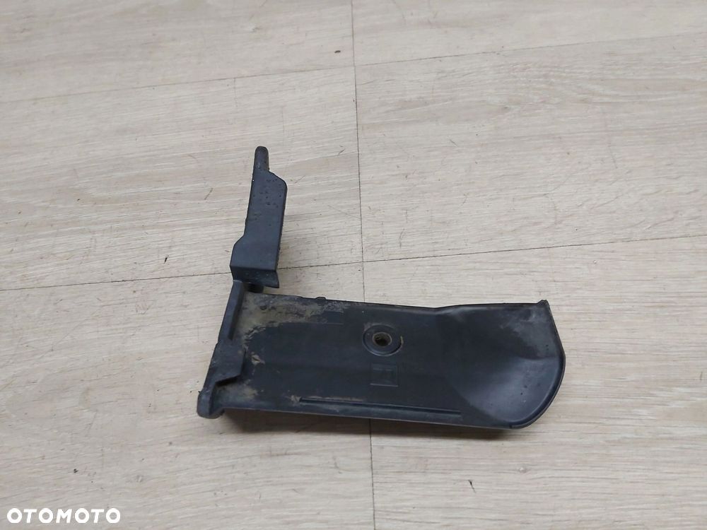 Toyota AYGO II chlapacz prawy tył zakończenie progu prawe 65631-0H030 - 2