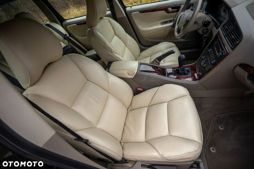 Volvo V70 2.4D5 Summum - 21