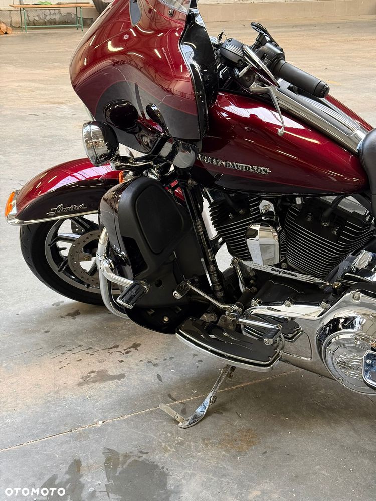 Harley-Davidson FLHTCU Ultra - 6