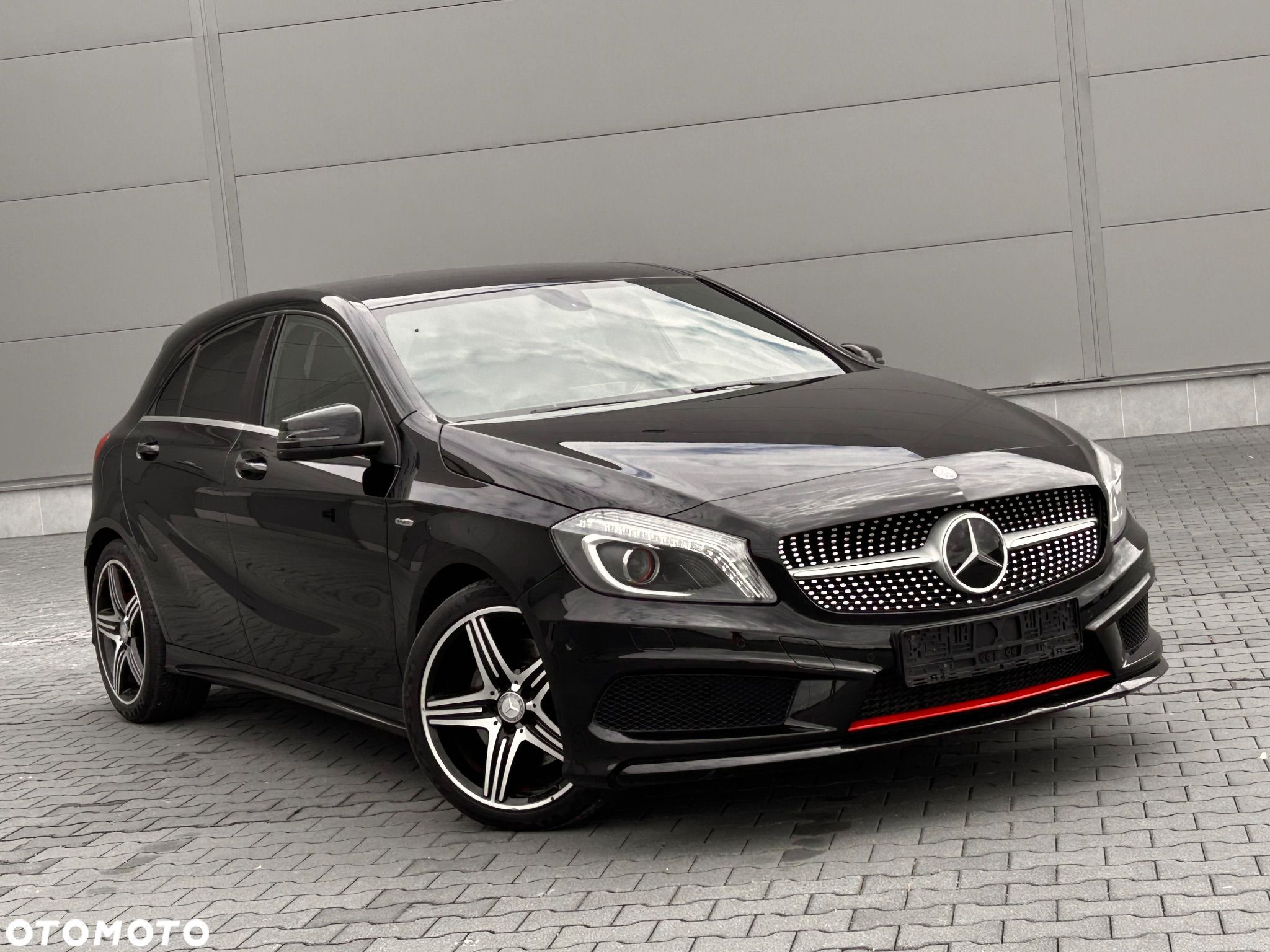 Mercedes-Benz Klasa A 250 (BlueEFFICIENCY) 7G-DCT AMG Sport - 1