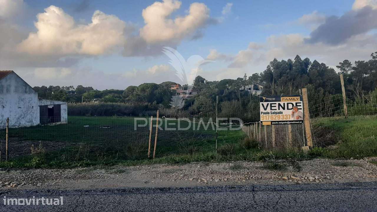 Terreno Urbano com 3545 m² na zona de Sesimbra / Zambujal, incluind... - Grande imagem: 2/14