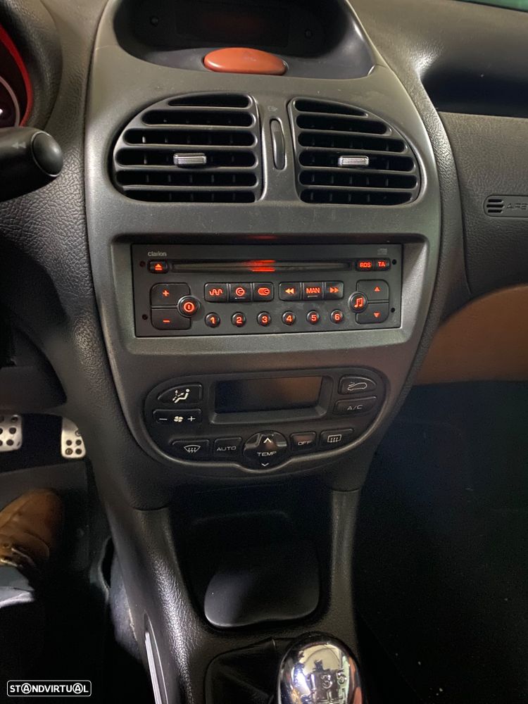 Peugeot 206 CC 1.6 Roland Garros - 9