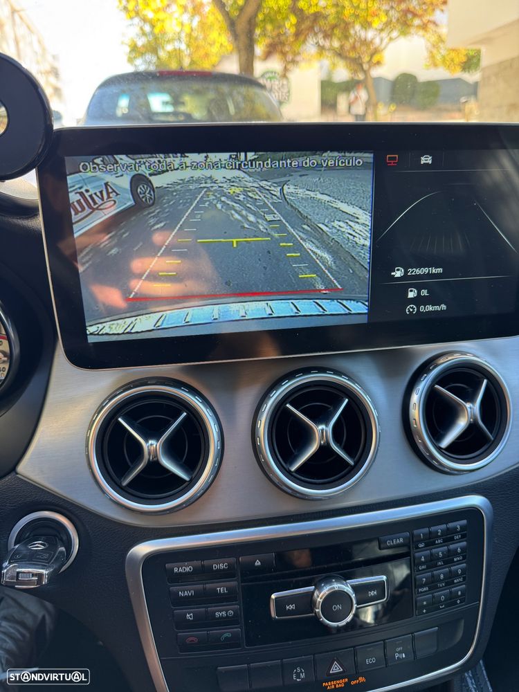 Mercedes-Benz GLA 220 CDi AMG Line - 13