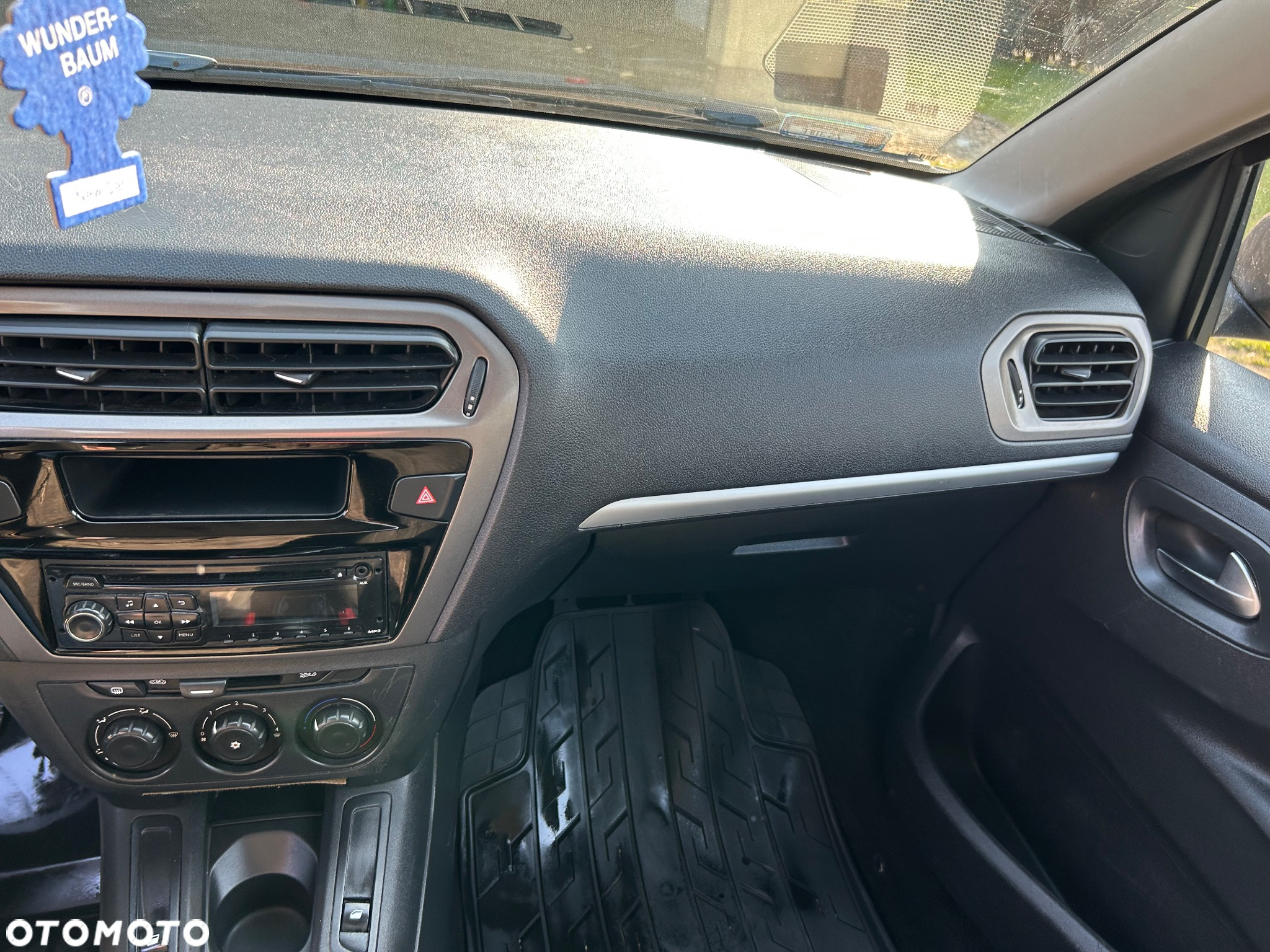 Peugeot 301 1.2 Pure Tech Active - 9
