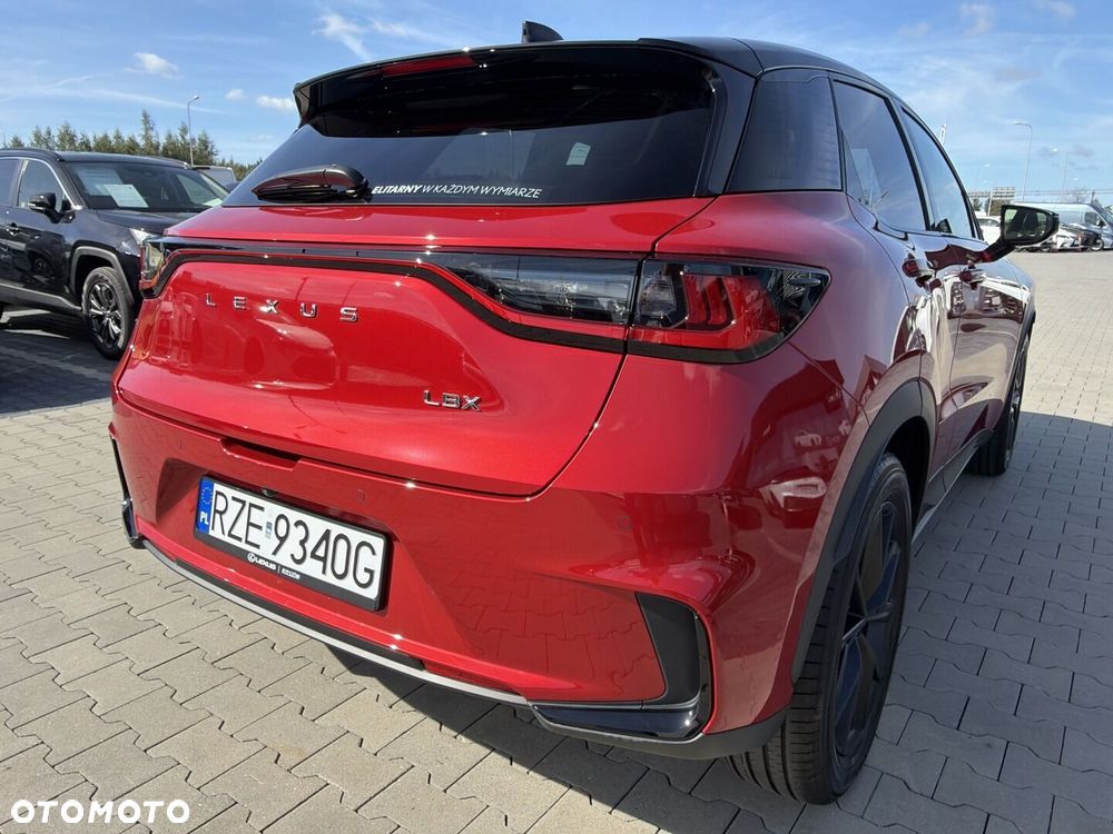 Lexus LBX 1.5 Hybrid Vibrant Edition - 31