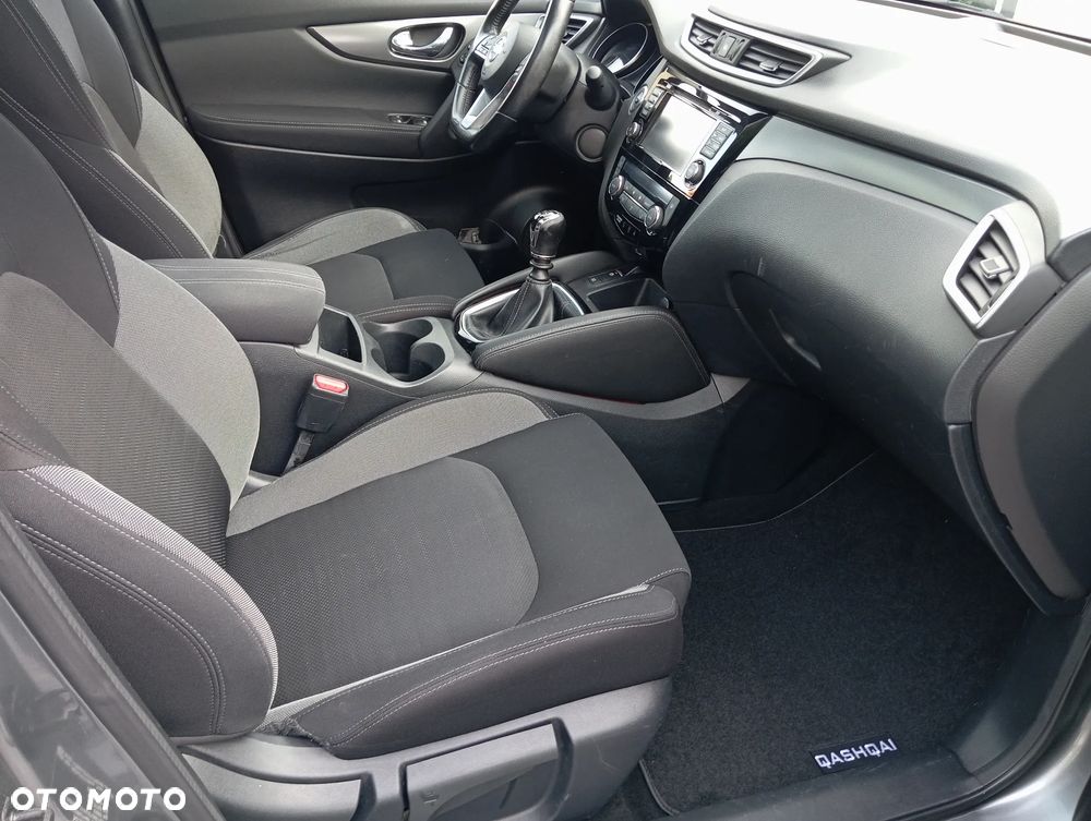 Nissan Qashqai 1.6 DCi N-Connecta - 14