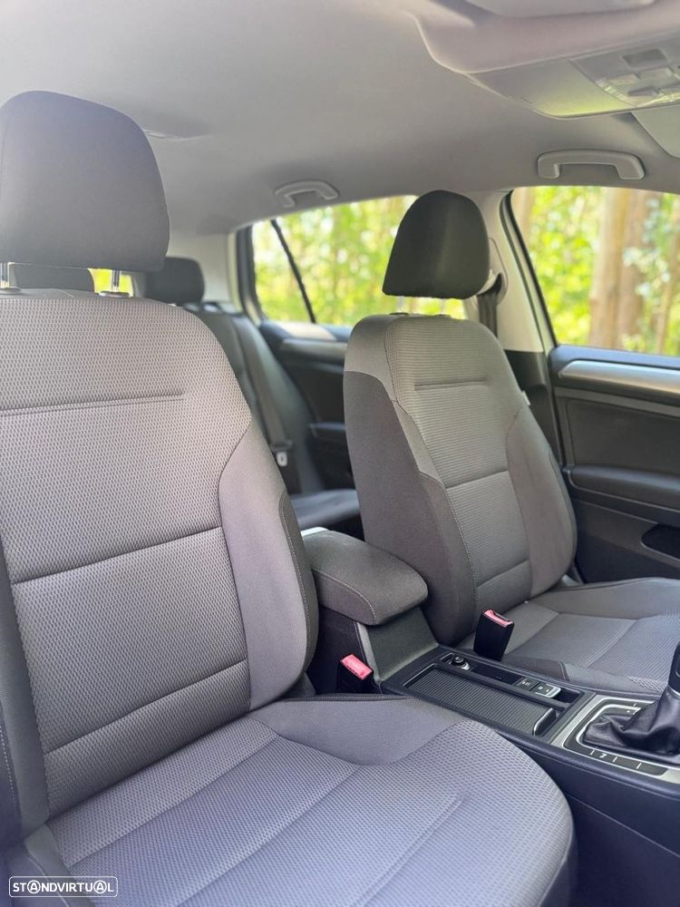 VW Golf 1.6 TDi GPS Edition DSG - 21