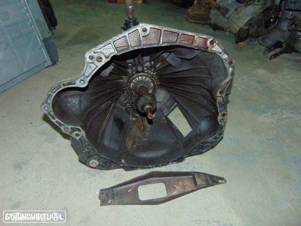 Ford Transit 1991 2.4D caixa de velocidades - 2