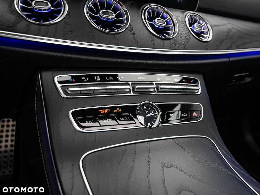 Mercedes-Benz Klasa E - 21