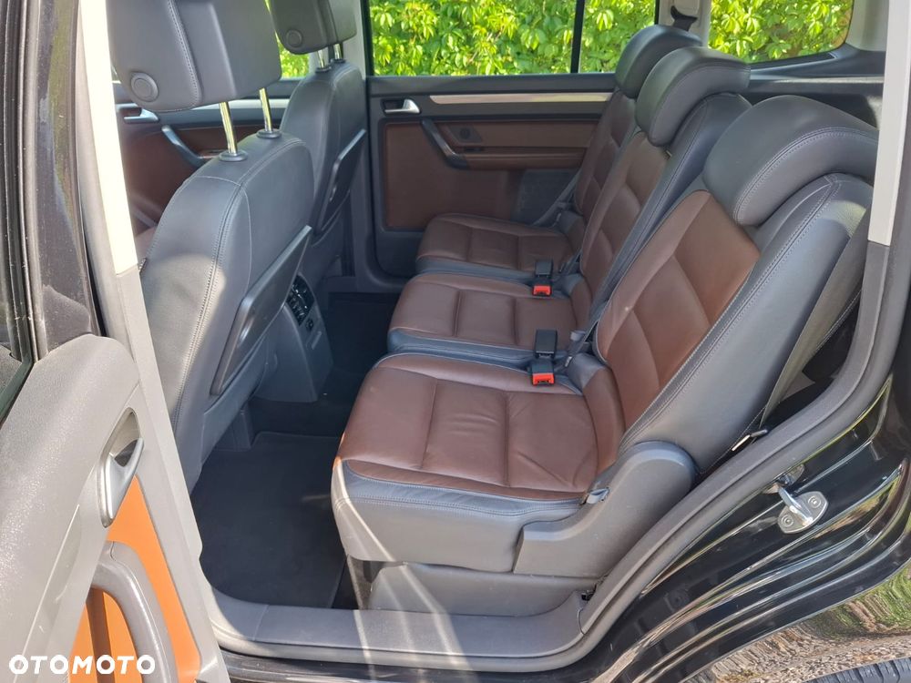 Volkswagen Touran 2.0 TDI DPF Highline DSG - 22