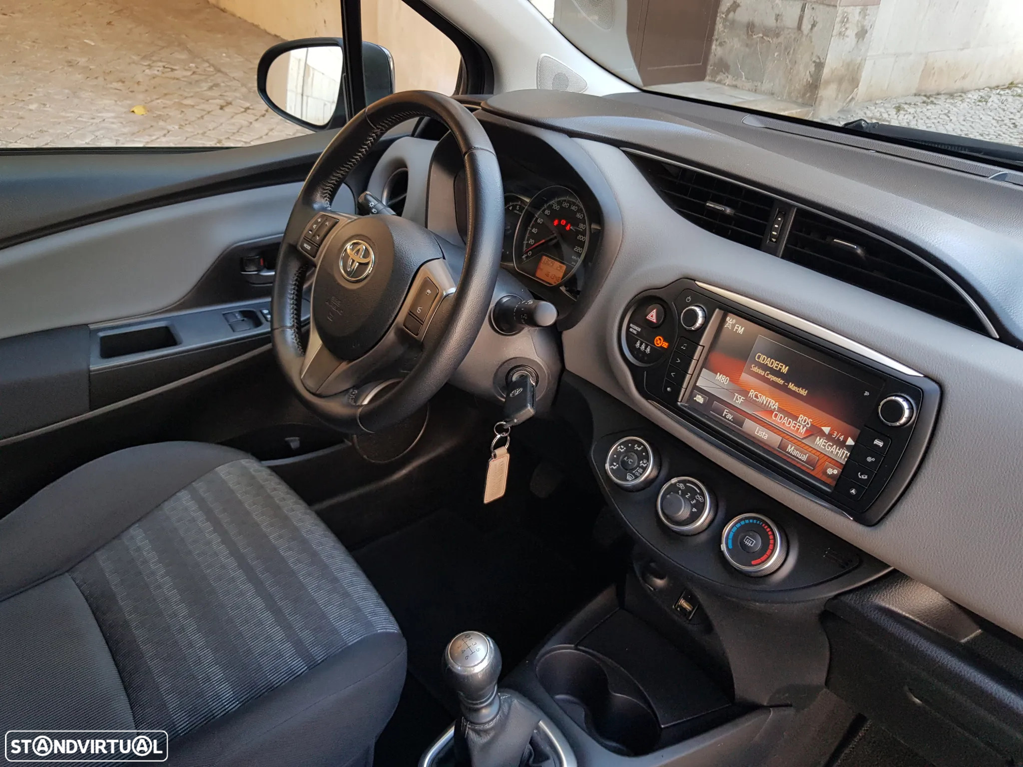 Toyota Yaris 1.4 D-4D Comfort+P.Style - 51