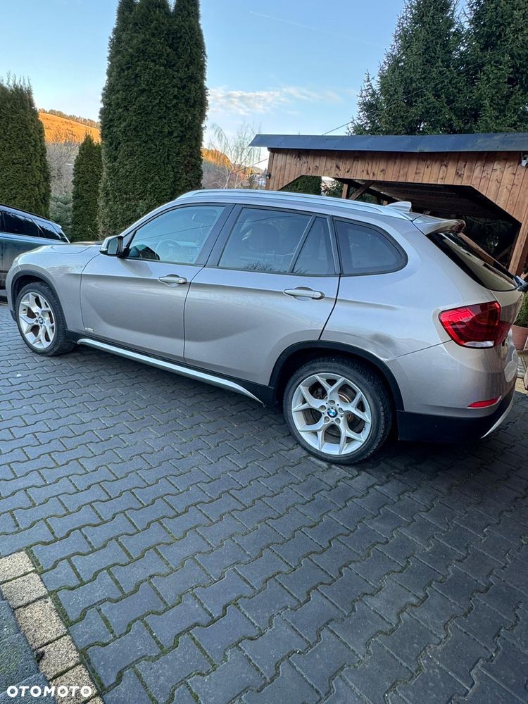 BMW X1 xDrive18d Sport Line - 4