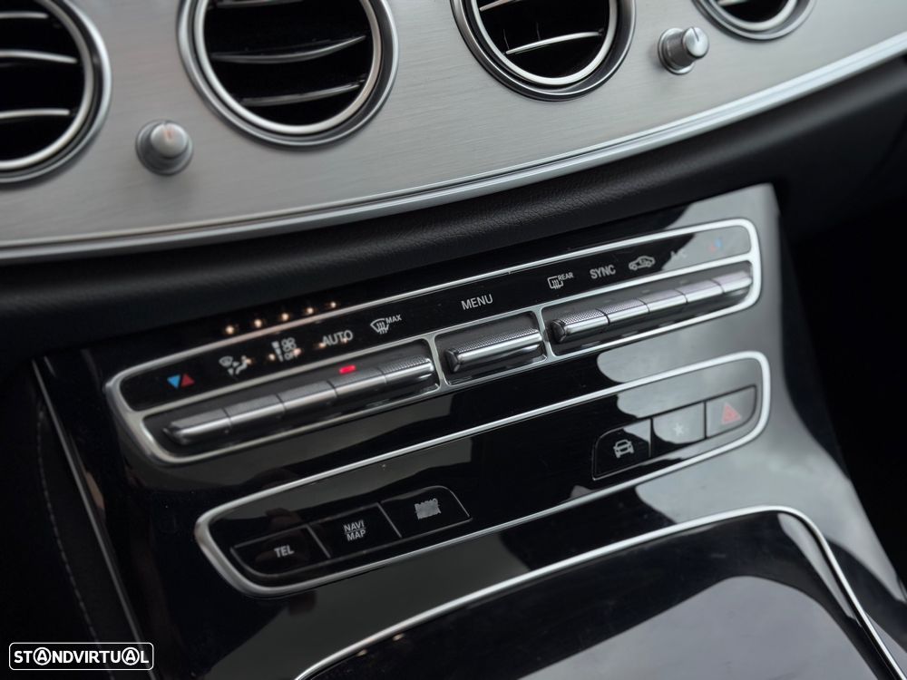 Mercedes-Benz E 220 d T 9G-TRONIC AMG Line - 22