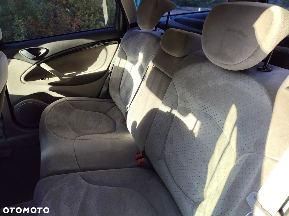Citroën C5 2.0 HDi Exclusive - 16