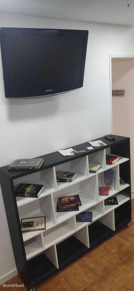 Quarto - localizado em Almada Lisbon - Grande imagem: 2/24