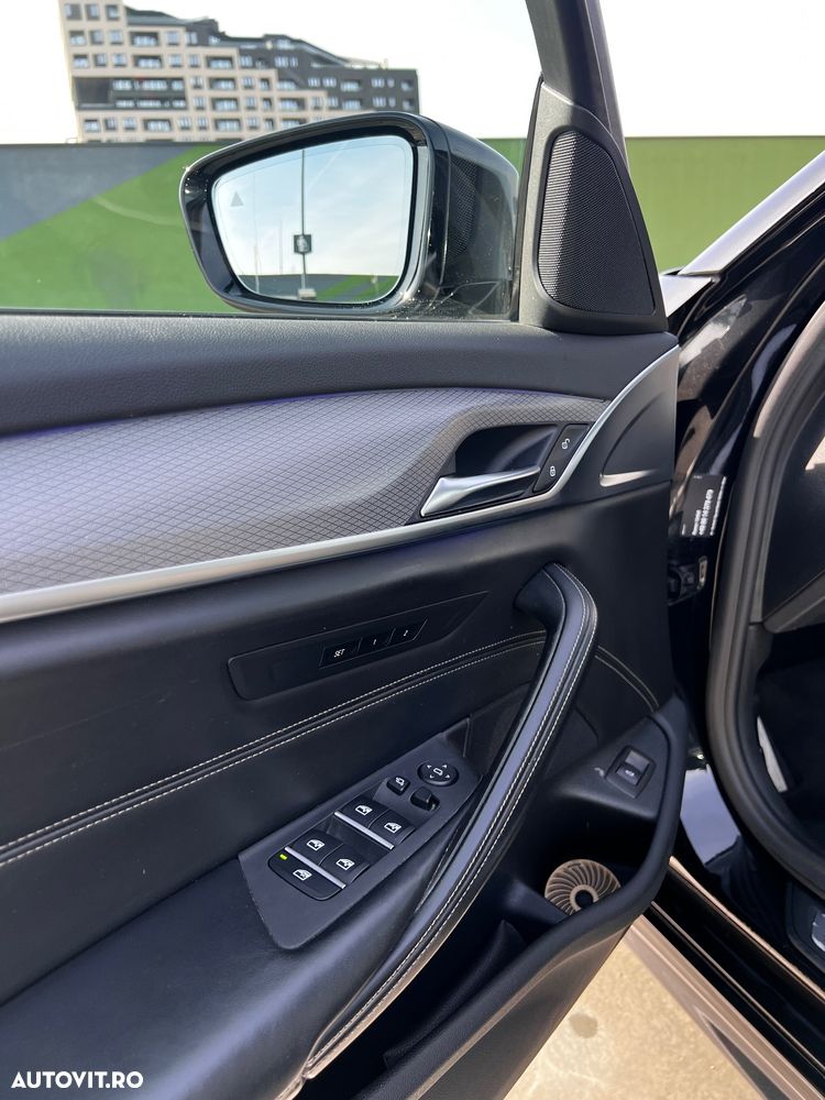 BMW Seria 5 520d Touring Aut. M Sport Edition - 18