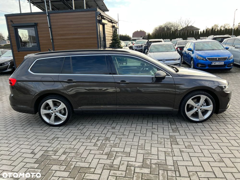 Volkswagen Passat - 38
