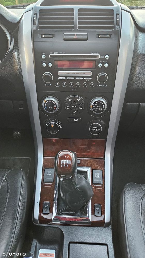 Suzuki Grand Vitara 2.0 De luxe - 17