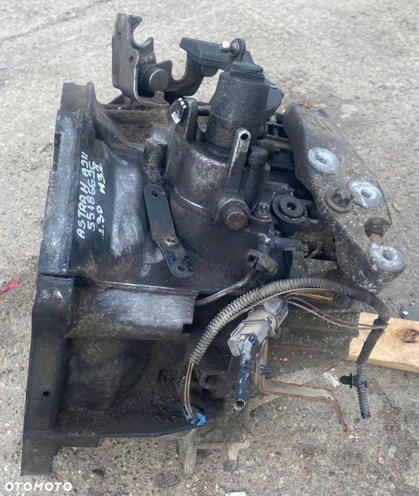 SKRZYNIA MANUALNA BIEGÓW OPEL ASTRA H 1.3CDTI 55186626 - 4